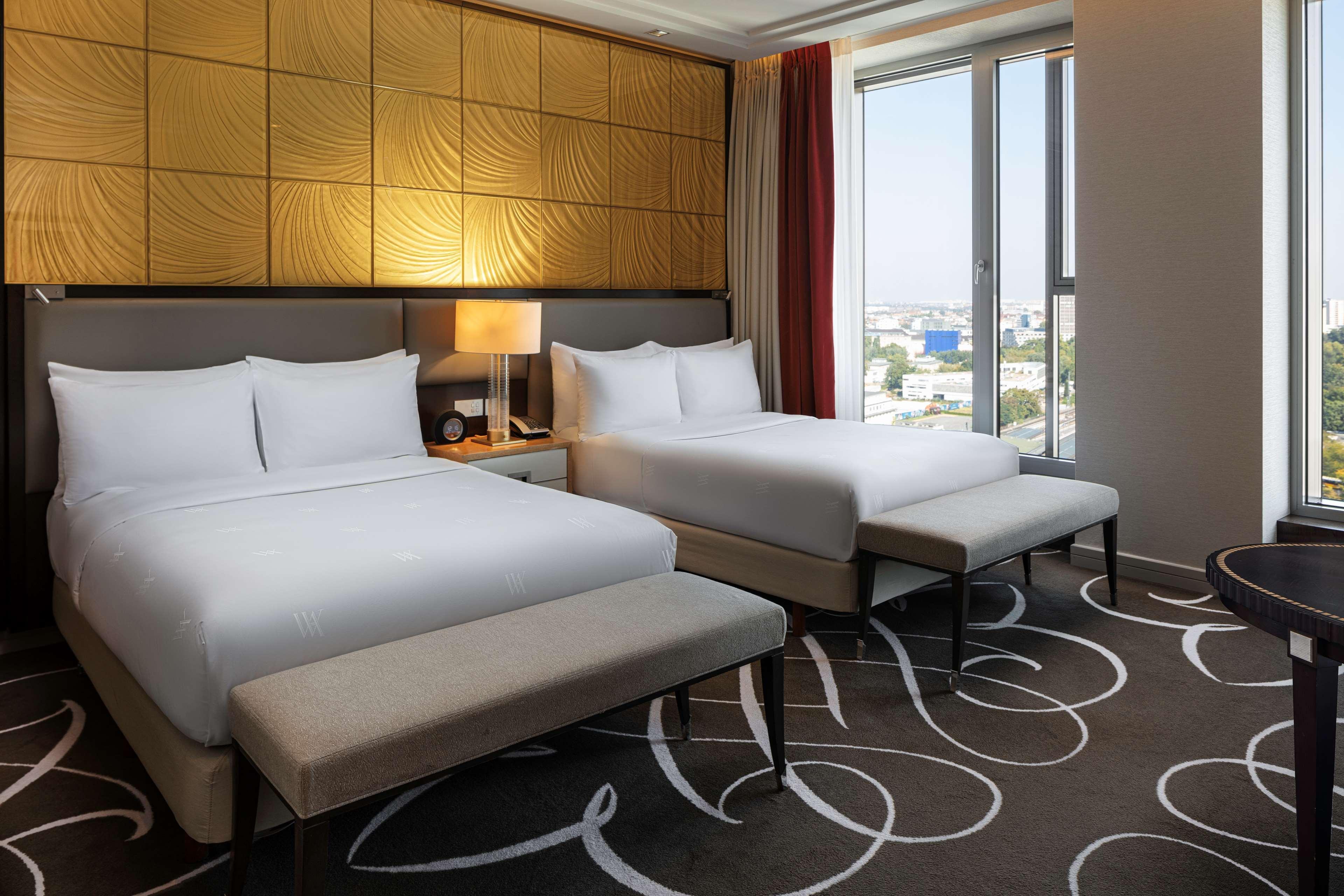 วอลดอร์ฟ แอสทอเรีย โฮเต็ล Hotel เบอร์ลิน ภายนอก รูปภาพ
