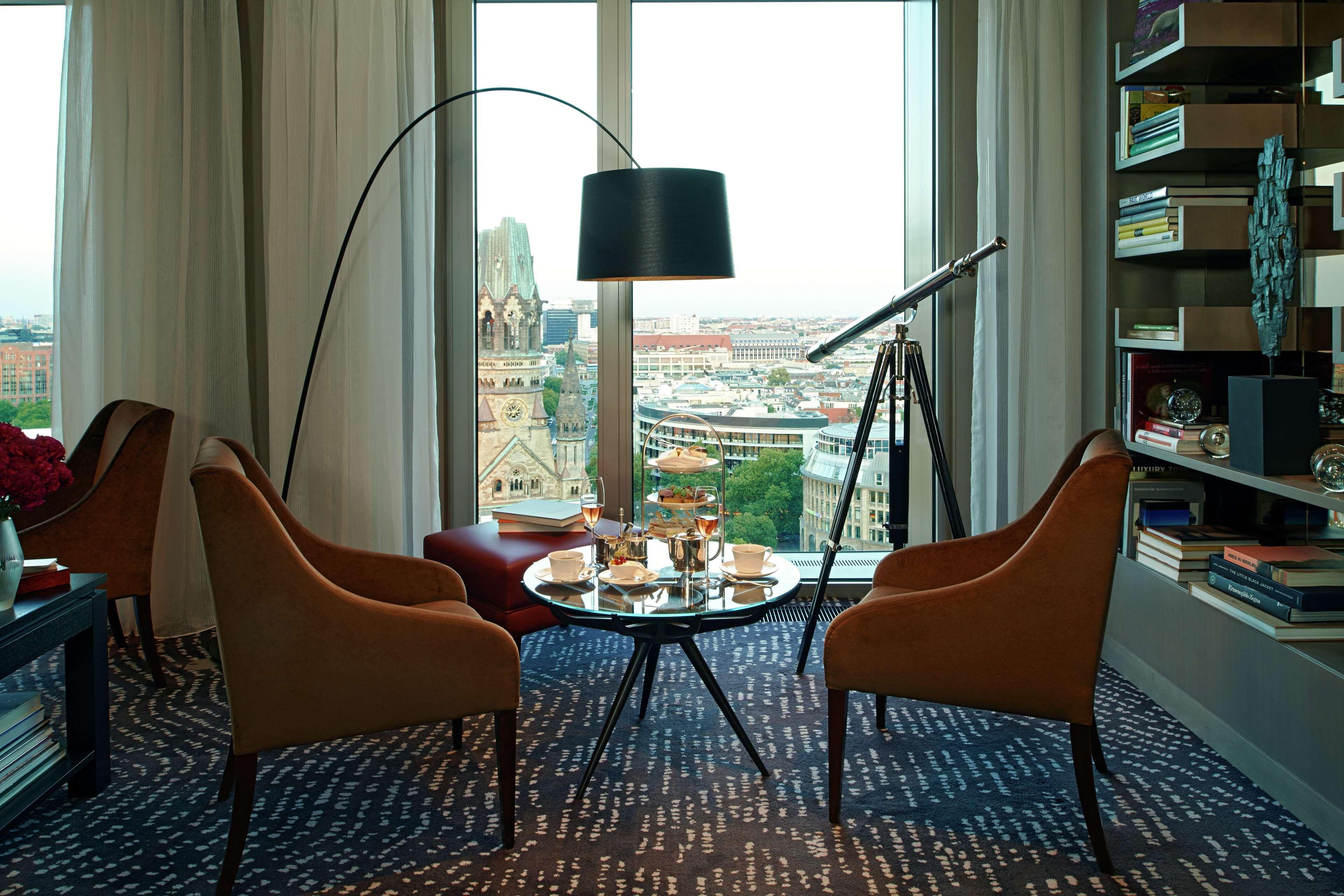 วอลดอร์ฟ แอสทอเรีย โฮเต็ล Hotel เบอร์ลิน ภายนอก รูปภาพ