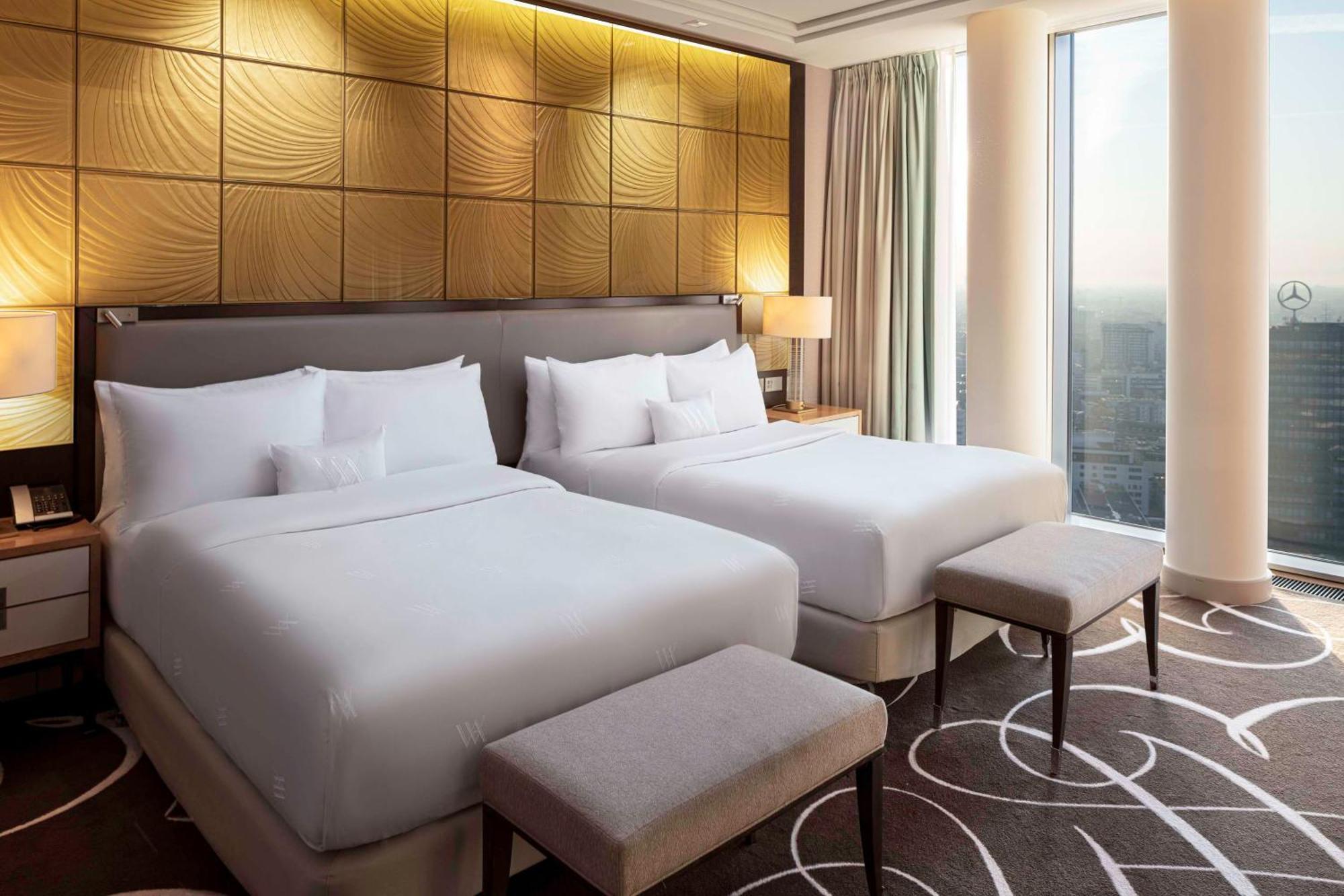 วอลดอร์ฟ แอสทอเรีย โฮเต็ล Hotel เบอร์ลิน ภายนอก รูปภาพ