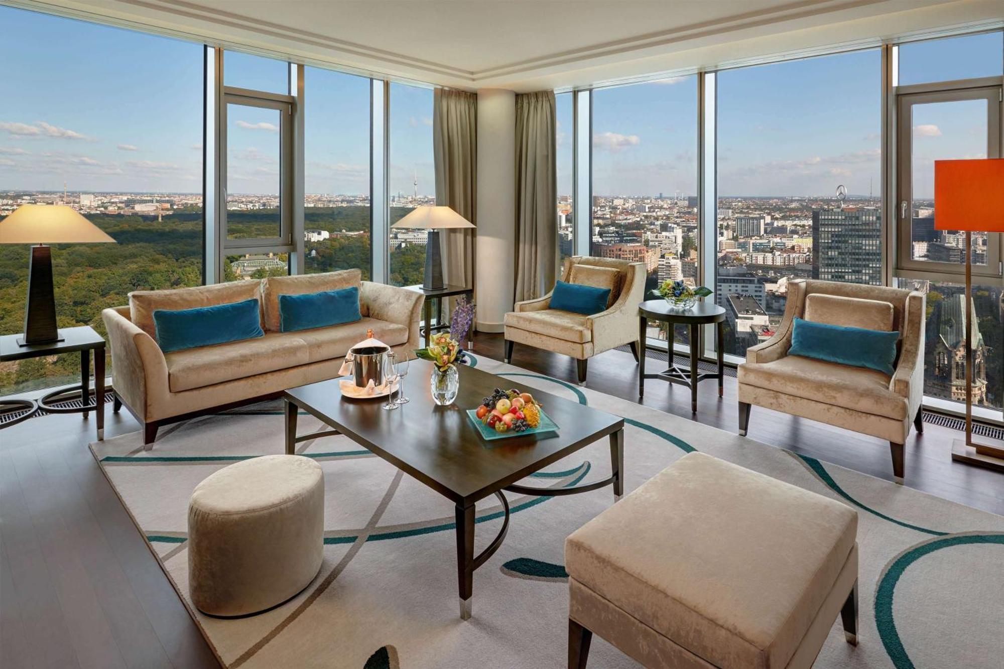วอลดอร์ฟ แอสทอเรีย โฮเต็ล Hotel เบอร์ลิน ภายนอก รูปภาพ