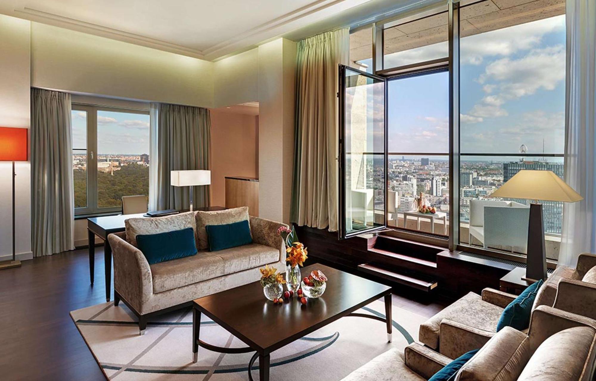 วอลดอร์ฟ แอสทอเรีย โฮเต็ล Hotel เบอร์ลิน ภายนอก รูปภาพ