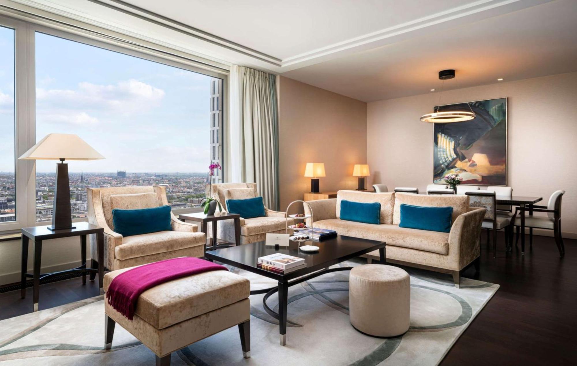 วอลดอร์ฟ แอสทอเรีย โฮเต็ล Hotel เบอร์ลิน ภายนอก รูปภาพ