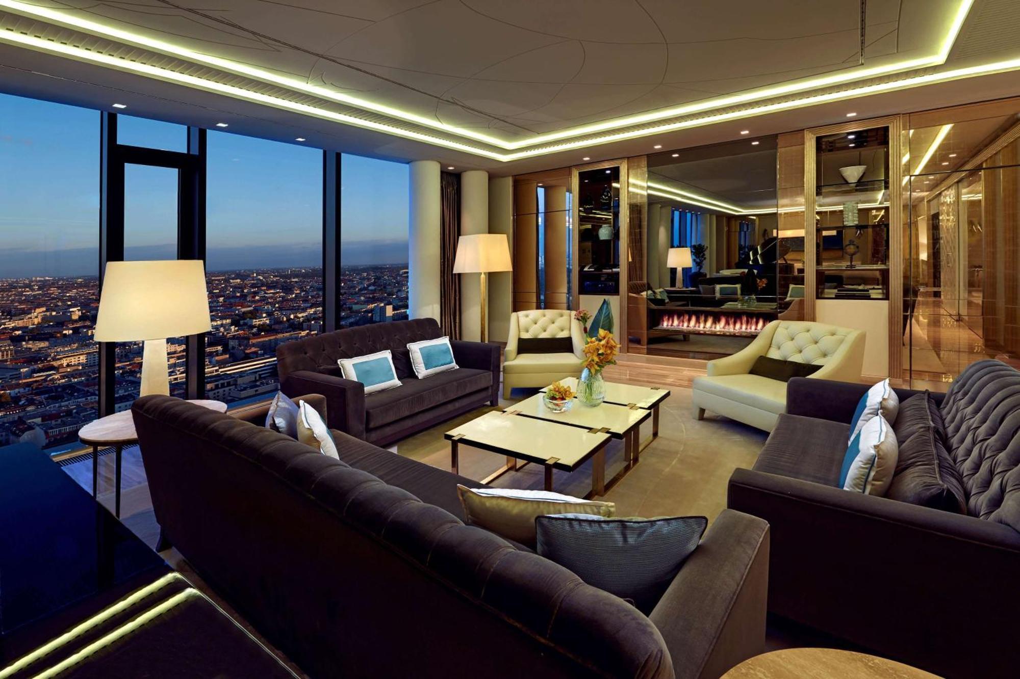 วอลดอร์ฟ แอสทอเรีย โฮเต็ล Hotel เบอร์ลิน ภายนอก รูปภาพ